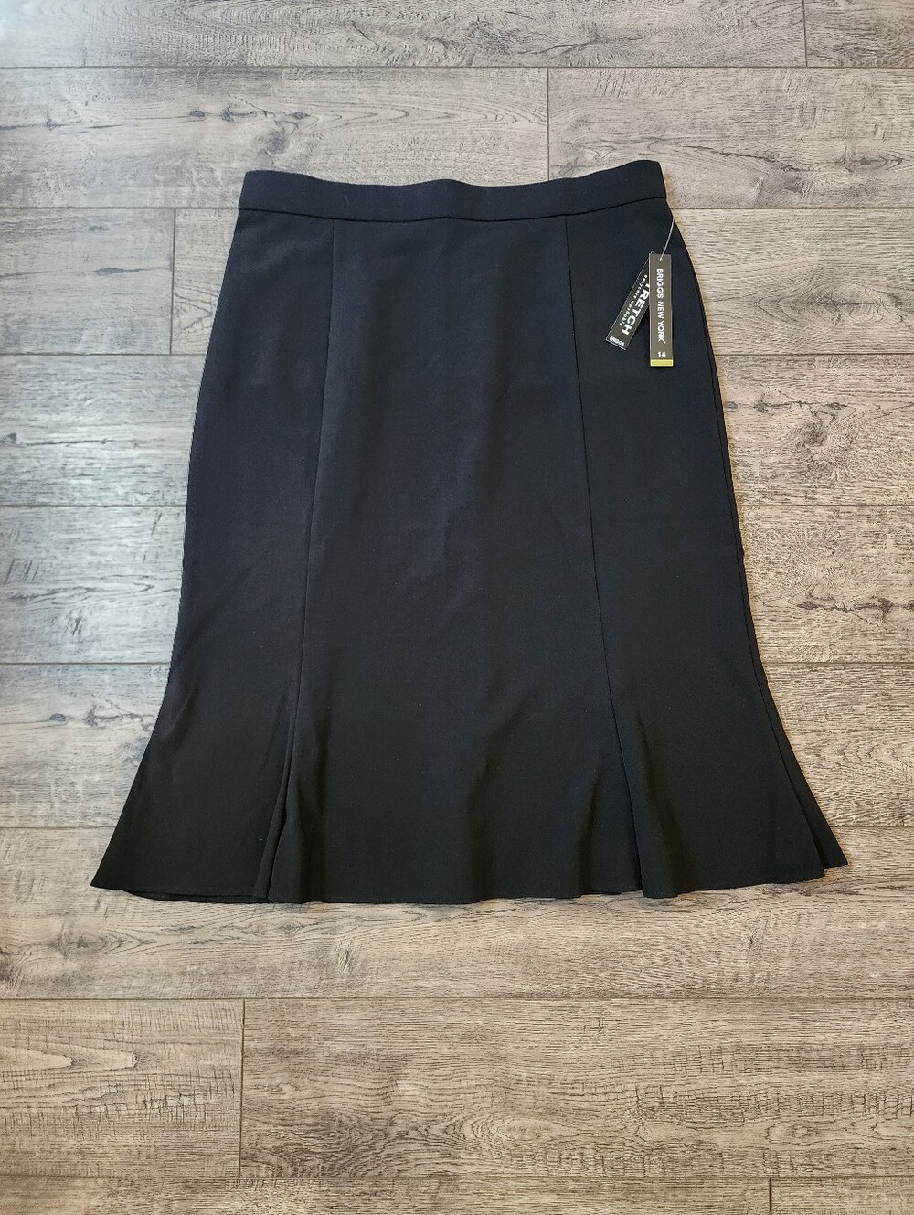 NWT Briggs New York Midi Skirt Black Sz 14 Stretch Vertical Panel Flared Hemline